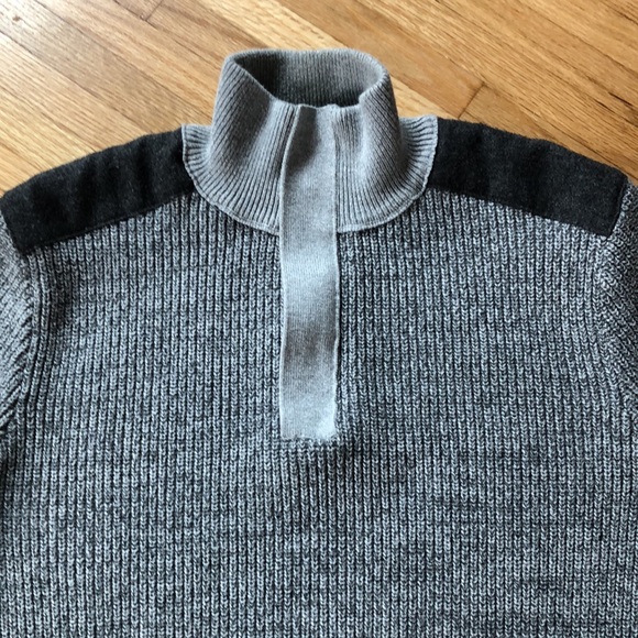 BUNDLE 2/$12 🔥 - BANANA REPUBLIC - Picture 5 of 10